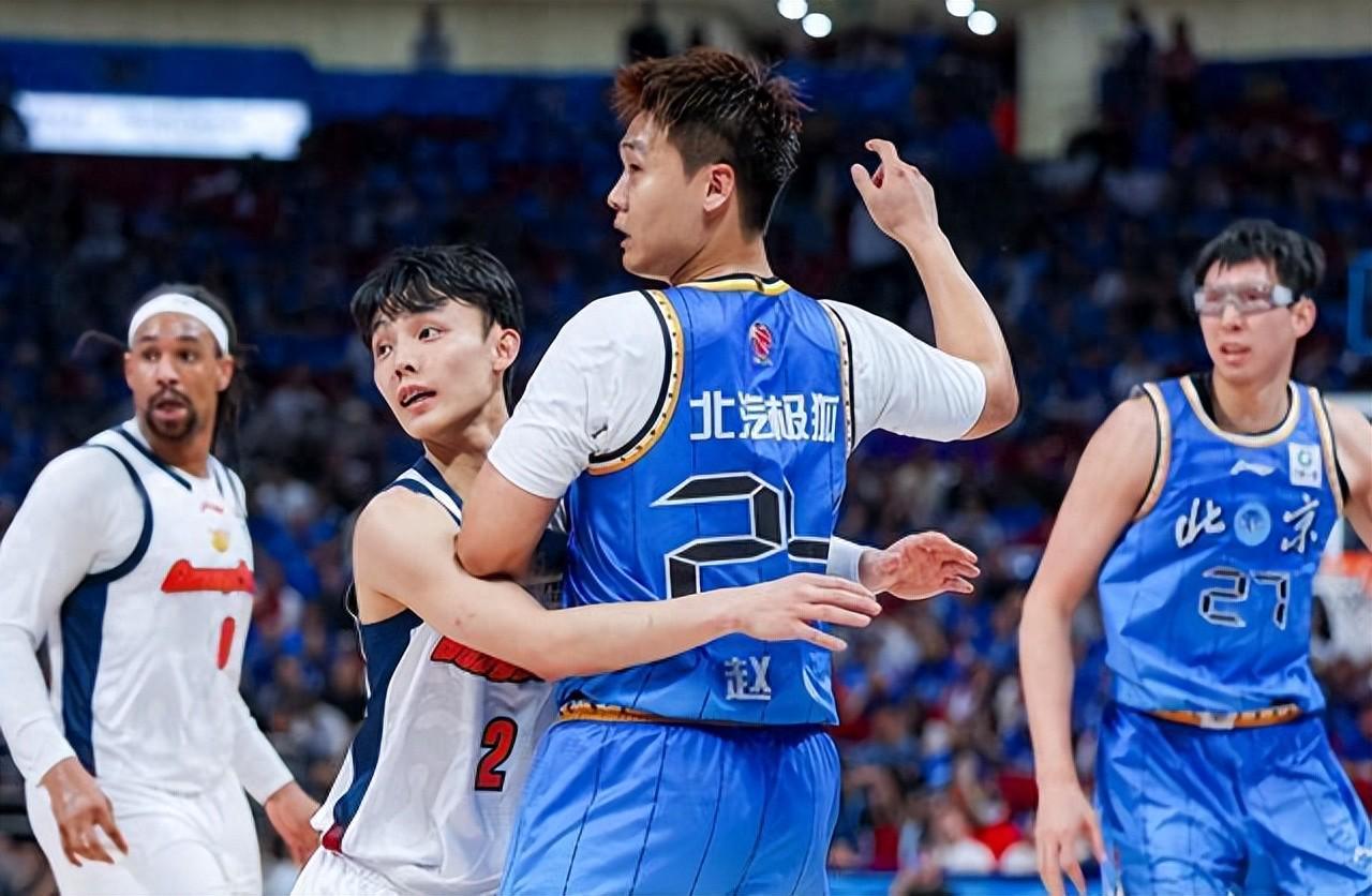 中欧体育官方网站-广东19点35VS北京，杜锋新首发五虎将出炉，2大奇兵或空降驰援